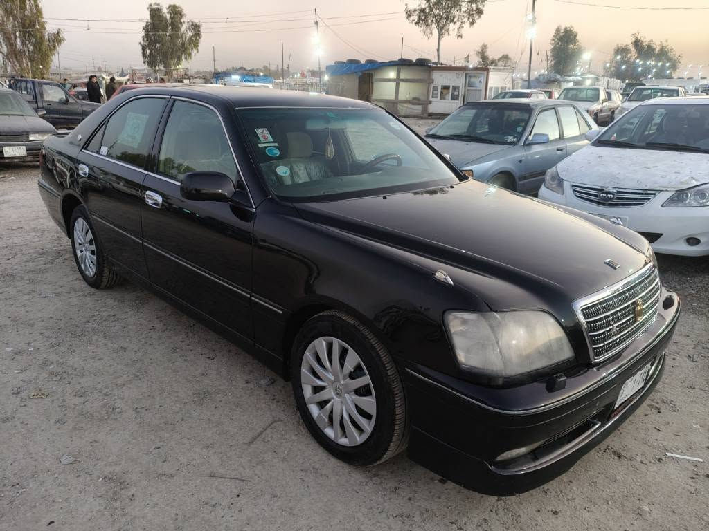 ملیکە 2003 ساغ ساغ 
چوار دووگمە فول بەس سلایت نیە
مەکینە D4 _175 گەورە
دعم لێدرانی نیە موس بڕاوە بەشەرت
گێرو مەکینە تەقەوڕەقە کارەبای بەشەرت
سەیارەکە زۆر پاک و خاوێنە 
سعری 55 مەجال شوێن هەولێر
*********** أربيل, العراق
