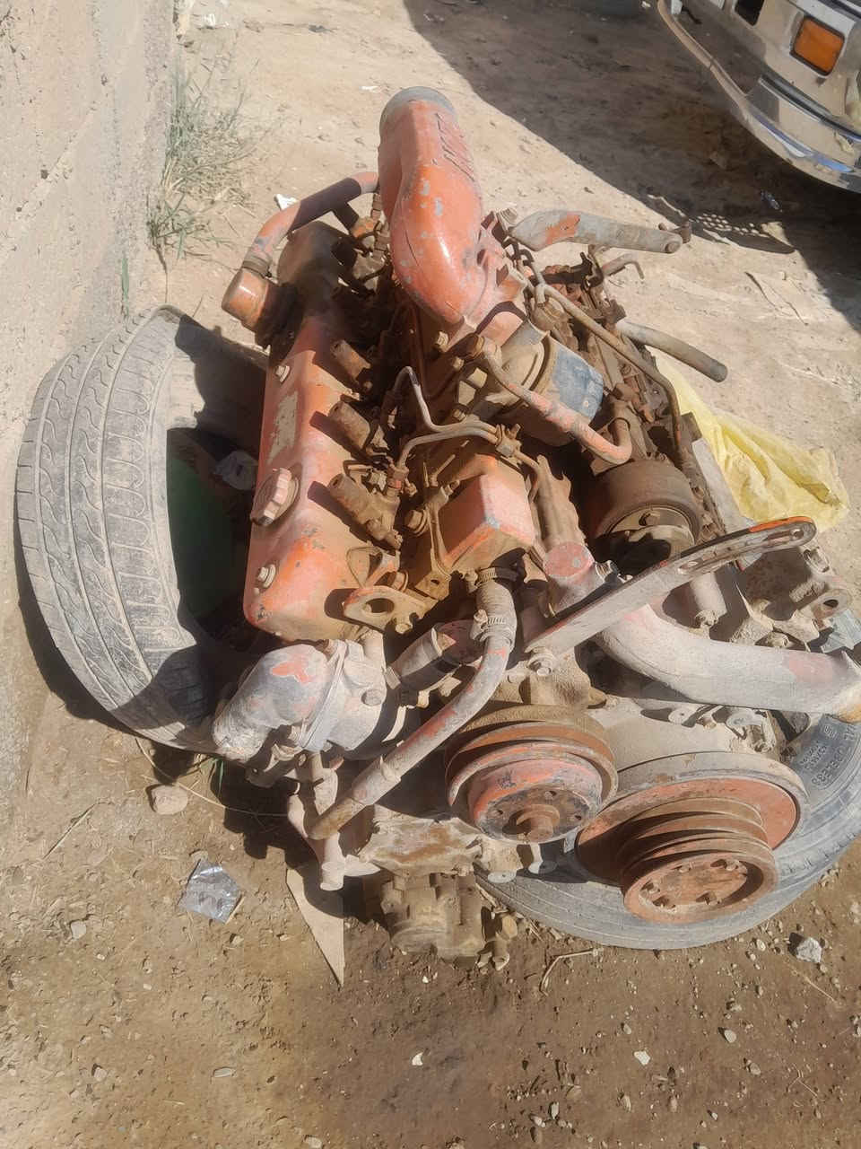 سلام عليكم محرك 70 عادي لا صرف ولا بخابر مكفوله بس فغط بوش بيهه لباغي كفاله ***********
