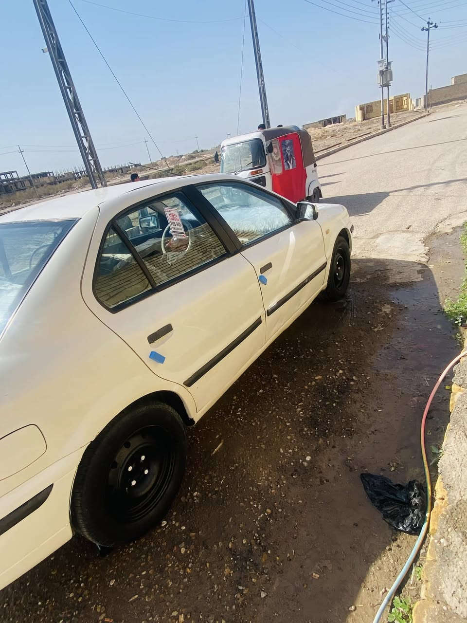 السلام عليكم سمند للبيع رقم بصره رعيها بلعماره موديل 10 مكينه وكير مكفولات تخم تاير  تبريد شغال  السنويه لل 28 مصفره غرامات  العنوان ميسان قضاء كميت السعر ب 30 وبيها مجال قليل الرقم  اتصل على الرقم ***********
