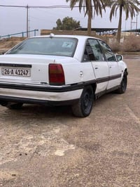 اوميغا 1992 • محرك جديد • اوتوماتيك