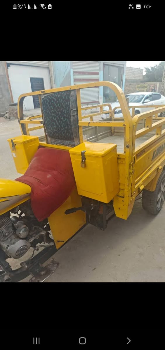 فرس أوراق 14. قضاء المدينة.  نضيفه . مكينه نشطه خرسه.  اكسن لطش. كهربائيات شغاله. سعر 1250. واحد وربع. بيه مجال قليل. ***********
