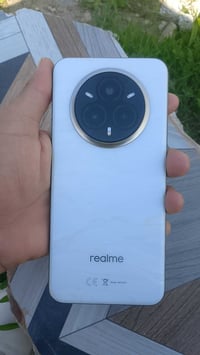 عندي جهاز ريلمي 14 برو بلص 5g ذاكره 512 راح 12+14  شاحن سريع 80 واط  ا...