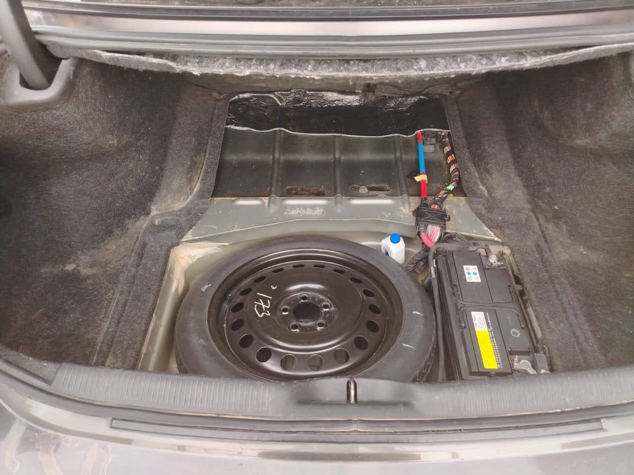 السلام عليكم للبيع جارجر 2019 جيتي حادثهٱ خشوم الجاملغات جاملغاتها نفسيتهن معمرات رقم ذي قار انكليزي تحويل مباشر السياره ماشيه 87 الف سعرها 190 وبيه مجال سياره اخت الزيرو 
رقم الهاتف ***********
