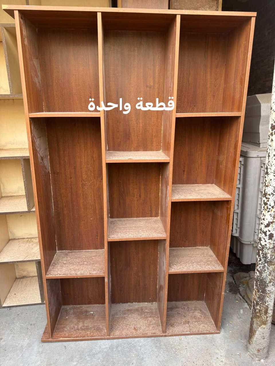 رفوف خشب ثقيل للبيع للاستفسار الاتصال على رقم ***********
