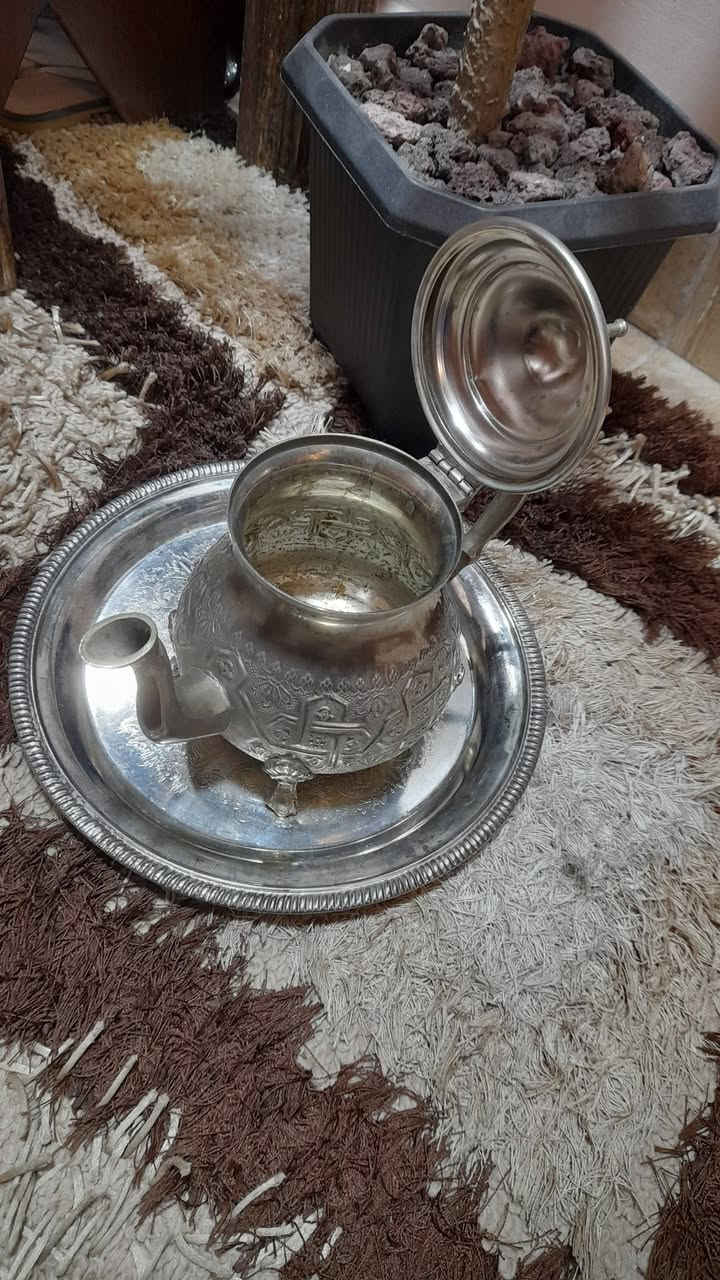 إبريق مغربي مع صينية ذات طابع أصيل 
للتواصل على الخاص او 
0788664304
يتوفر خدمة توصيل 
السعر المطلوب 
سعر مناسب 
   ١٣ دينار


**إذا كنت صاحب هذا الإعلان وتريد حذفه لأي سبب، رجاءا أرسل رسالة إلى الدعم الفني**