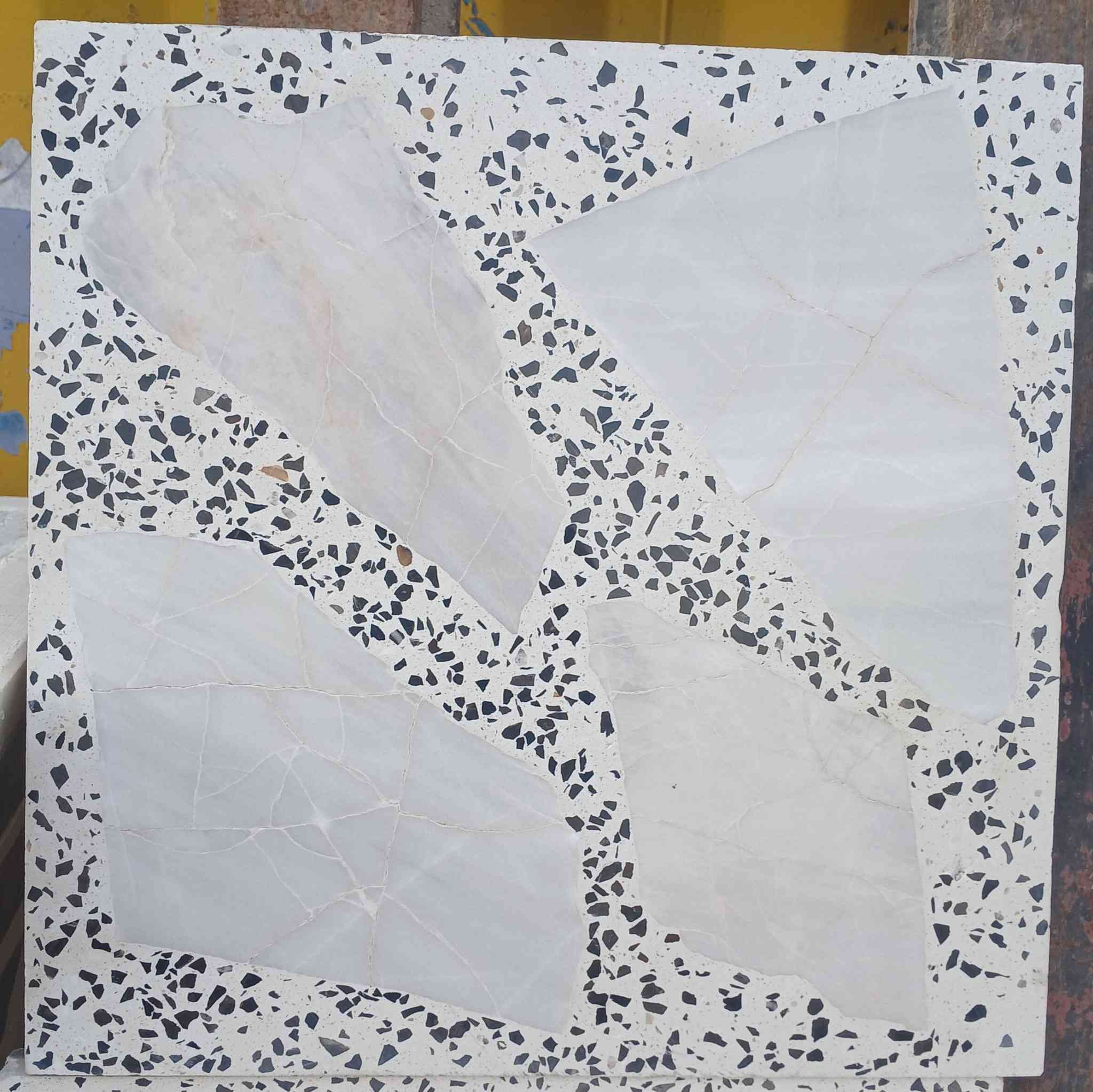 يوجد كاشي اقساط شهري /***********
