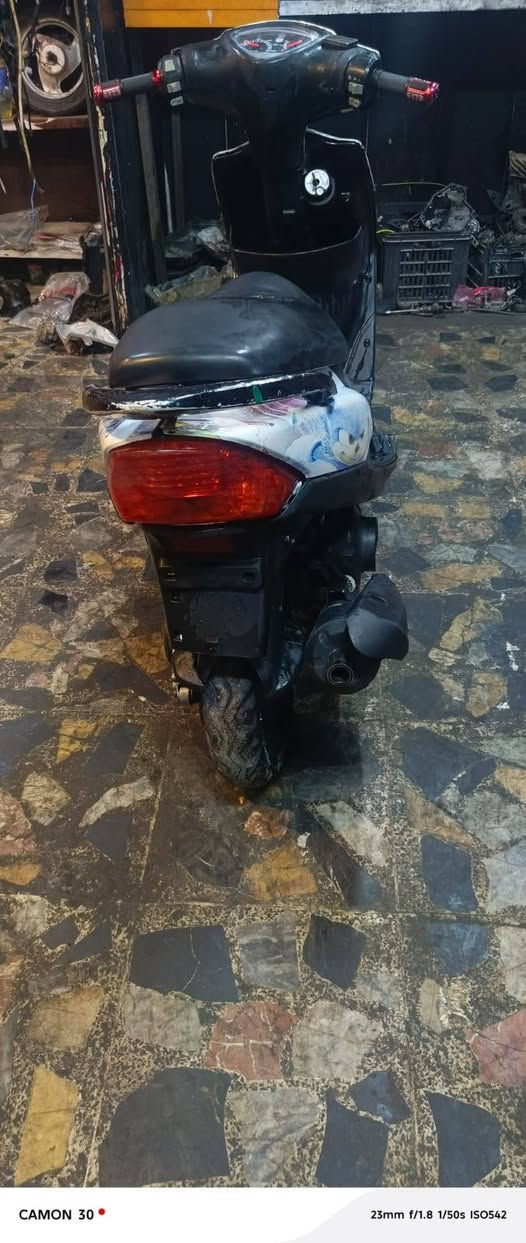 السلام عليكم دراجه ماكس عدله للبيع بوشه٥٥ مكاني بغداد البياع سعر ٤٥٠
رقم الهاتف 
***********
