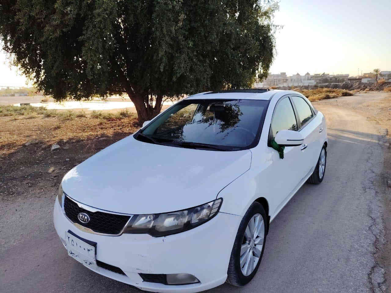 سيراتوو 2012
كامل موصفات فتحه شفت رياضي 
محرك 1600
لا تنقيص ولا تبخير
السياره كما واضحه بل صوره 
للسعر 97 وبيهه مجال ‏‪***********‬‏
