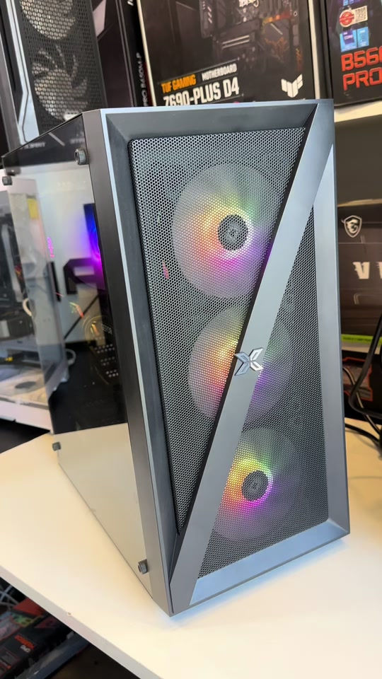 تجميعة اليوم شباب  i5 12400f H610m Ram 16gb  Ssd 512gb  Psu 650w Case 4fan rgp Rtx 3060 12gb السعر ٩٨٥،٠٠٠ العنوان بغداد السيدية شارع المركز للتواصل: *********** *********** #العراق #بغداد #تجميعات #pcgaming #حاسبات 

