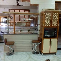 كاونتر تزكام • نظيف جداً • مع طباخ