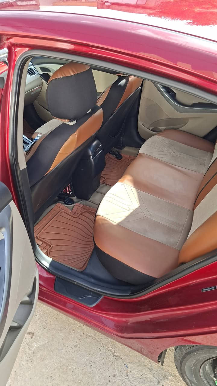 سلام عليكم النترا موديل 16 امركي لون ماروني دم غزال مكفوله من جارد حادثهة جاملغ امامي عكس سائق وبنيد بيهة  ليبل واحد ماعده جاملغ الامامي مكفوله من كص ولحيم فقط وجه شاصي ولغد تعديل بسيط وسونر كدامكم جان بيهة بدايه كازكيت وفتحت مكينه نفضتهة نفض رجعت وكاله وغراض اصليه وعندي وصل ضمان بالغراض وبالمكينه يعني مكينه جديده رجعت كير مكفول مبدله دهن وفلتر سياره مال جناي متعوب عليهة دوشمه وكاعيه جلد وشاشه وكاميره وتحكم جهتين و3 وضيعه قياده تخم تاير جديد ويل عادي اسود سياره جاهزة من كلشي رقم بغداد الجديد سنويه 27 للسعر114 وبيهة مجال ***********
