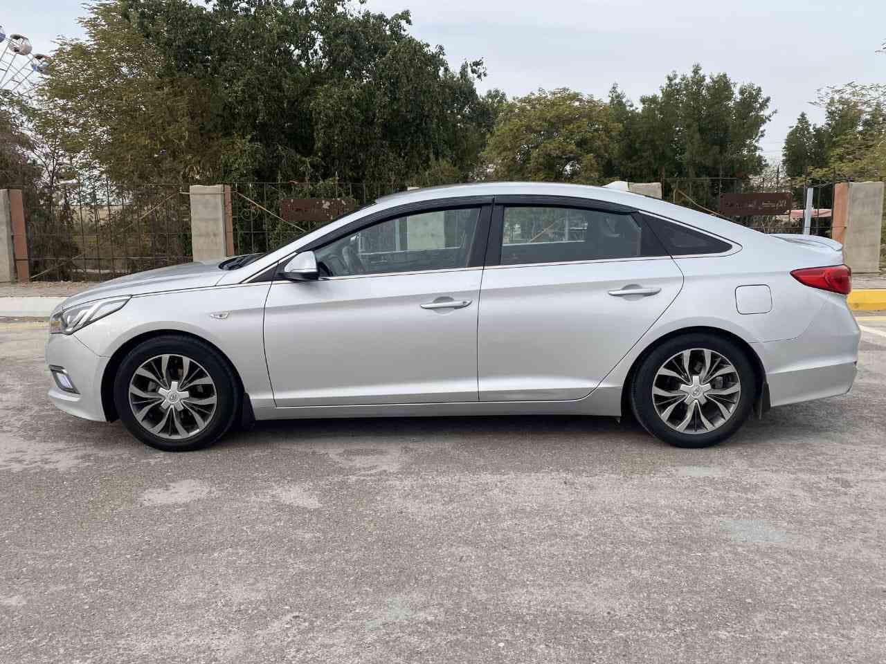 السلام عليكم 
سوناتا 2017 خليجي 
رقم بغداد دولي 
السياره مكفوله
السعر 148 
***********
