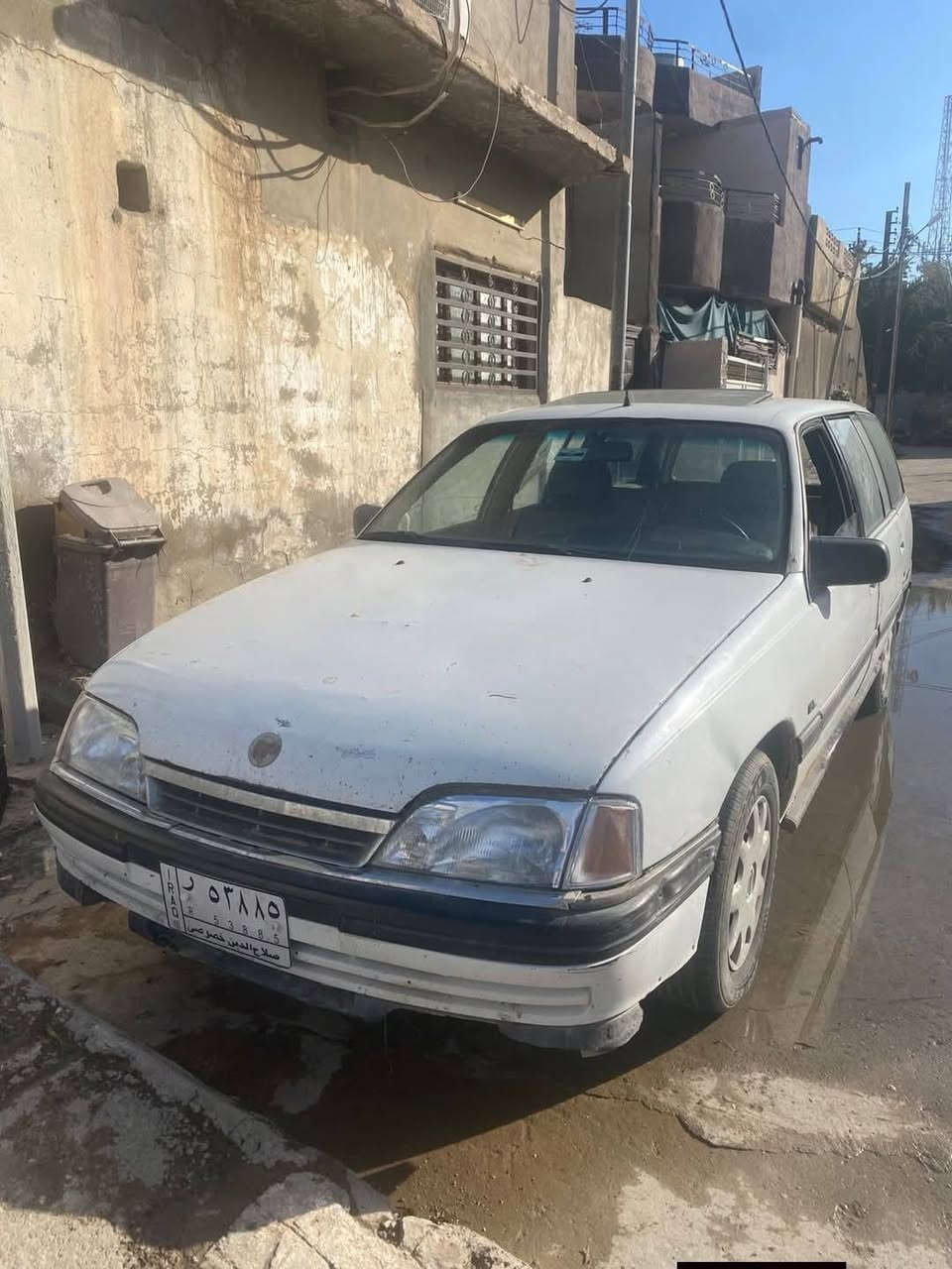 للبيع بــ سعر مناسب جدا 15$ وبيها مجال
أوبل اوميكا ….
موديل 1992 …..
لوك حيل نضيفه بدون لاضرر ولاصبغ ولا خياس حيل نضيفه 
ومال بيت محرك 20 كير عادي شرط التحويل والوكالة 
كله لوك حيل نضيفه السياره مابيها أي عيب
مال جناي ومال بيت….
كير مكينه صدر تايرات دبلات كله لوك السياره حيل حلوه 
فوول سلايت بس كير عادي …..
وسعرها كلش مناسب 15$ وبيها مجال بشراي 
عنواني كركوك طريق بغداد
***********
