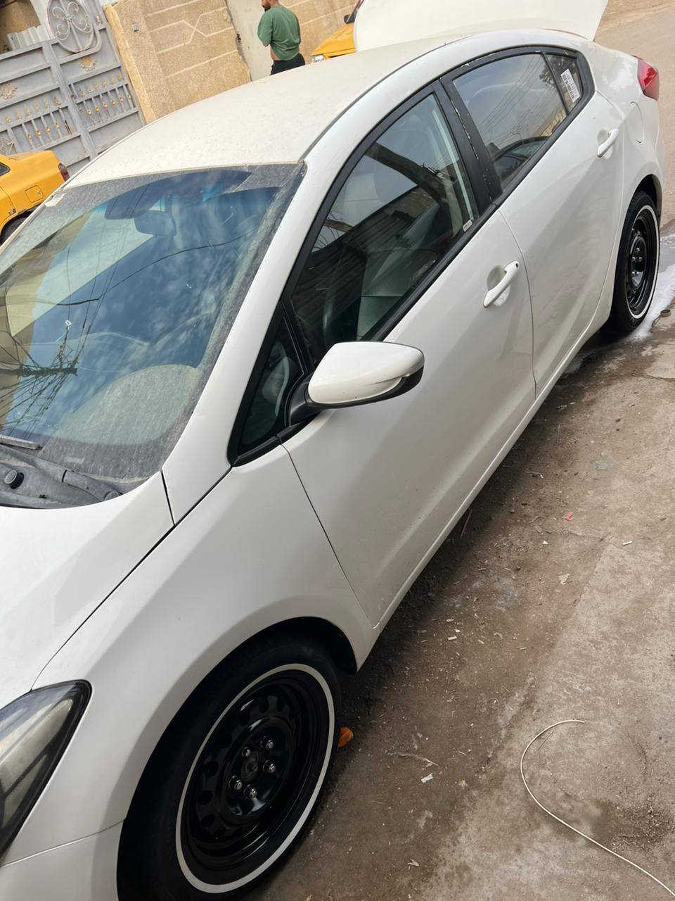 سلام عليكم كيا سيراتو موديل 2014 وارد خليجي رقم بغداد انكليزي مشروع وطني مكينه 2000 دوش المرغوب مكينه كير مكفولات حداديه جديده امامي خلفي تبريد ثلج تتفئه شغاله بيه طخه بجاملغ الخلفي بدون داخل وبيه ٤ قطع رش بدون ضربه لغود شواصي تكم حوض على البلاد شاشه تاب كامره دواره تخم تاير خط ابيض جديد وياله مصبوغه حراري السياره جديده بمعنا الكلمه ومابيه نقص اي شي السعر 103 وبيه مجال بسيط الاستفسار اكثر اتصل *********** مكان السيارة بغداد التاجيات
