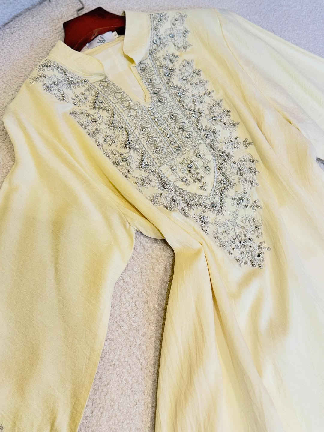 الــسعر35الـف✨💛
القياسات(L,xl,2x,3x)

للحجز و الاستفسار التواصل على الأرقام واتس اب 

***********
***********
***********
***********

توصيل بغداد  5000
توصيل محافظات  5000
