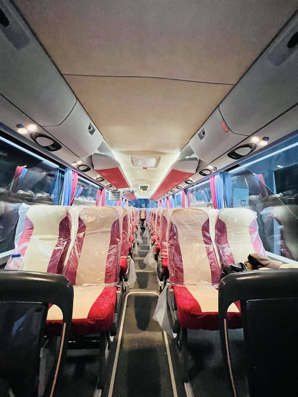 بمناسبة حلول شهر رمضان المبارك 🌙😍
تتوفر باصات حديثة ومكيفة 
كل يوم خميس الى كربلاء المقدسة #بعد_الافطار والعودة بعد السحور  ومن الله التوفيق 
السعر ( ٧ الاف فقط مرجع ) 
————————————-

للاستفسار والحجز مراجعة الصفحة ✈️
***********
‭٠٧٧٢ ٧٣٧ ٩٦٠١‬

🌐 العنوان 🌐
الديوانية/ اهل شط /قرب الفلكة عبد الكريم قاسم
