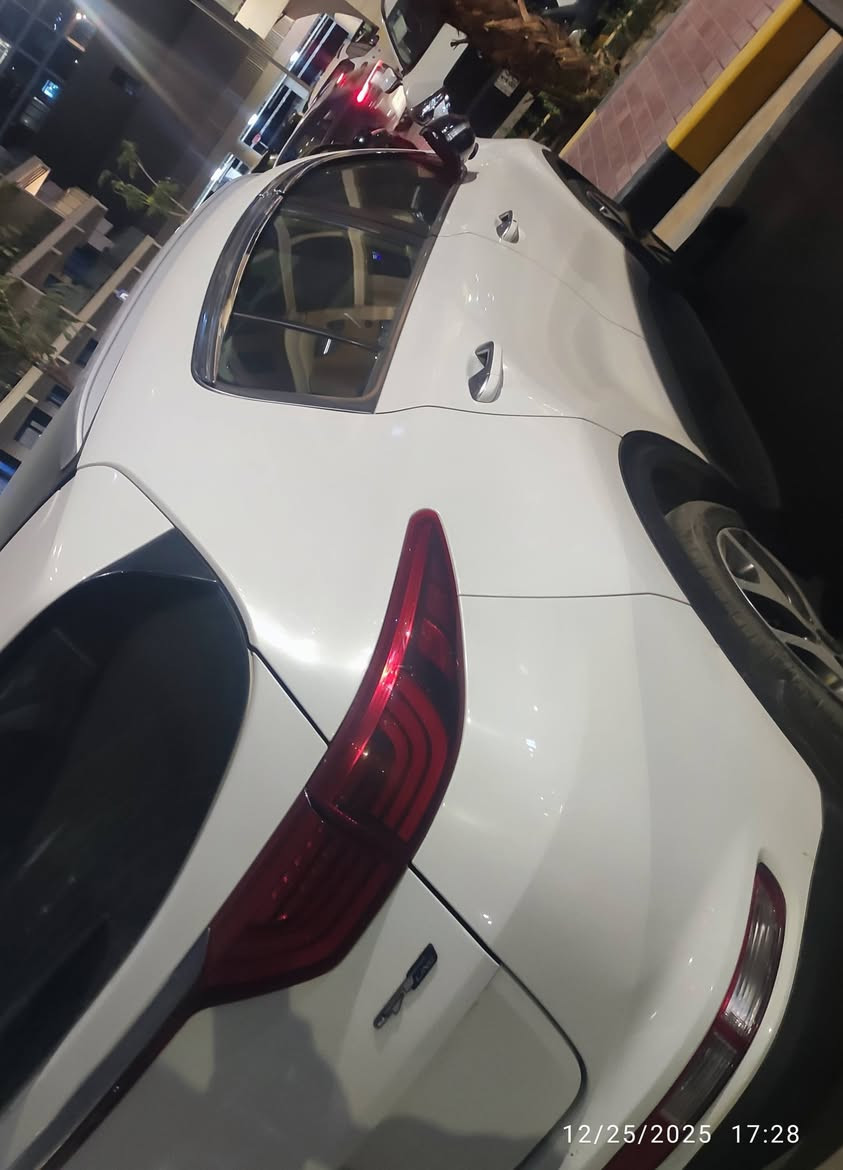 سبورتج جي تي لاين 2019
خليجي محرك 2000 الرقم الانكليزي
ماشيه 65 الف مكفوله من الصبغ والبارد
مواصفات الجي تي المعروفه 
الاضافات 
شاشه اندرويد
دوسه صعود 
التبريد جديد
حداديه جديد
دسكات وبلكات جديد
ما تصرف شي عل السياره 

السعر 212
بغداد
***********
