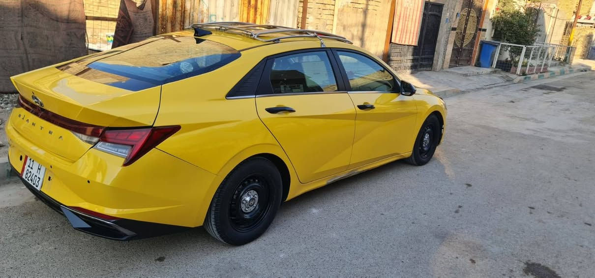 سلام عليكم النترا للبيع مديل 2021 رقم بغداد صور الحادث مرفقه بلمنشور بيهه منضومه غاز +منضومه زنون الاصلي تخم تاير جديد باتري جديد عارضهه 125وبيهه مجال قليل مكانهه بغداد الكماليه واي استفسار اتصل على هذا الرقم 
*********** بغداد, العراق
