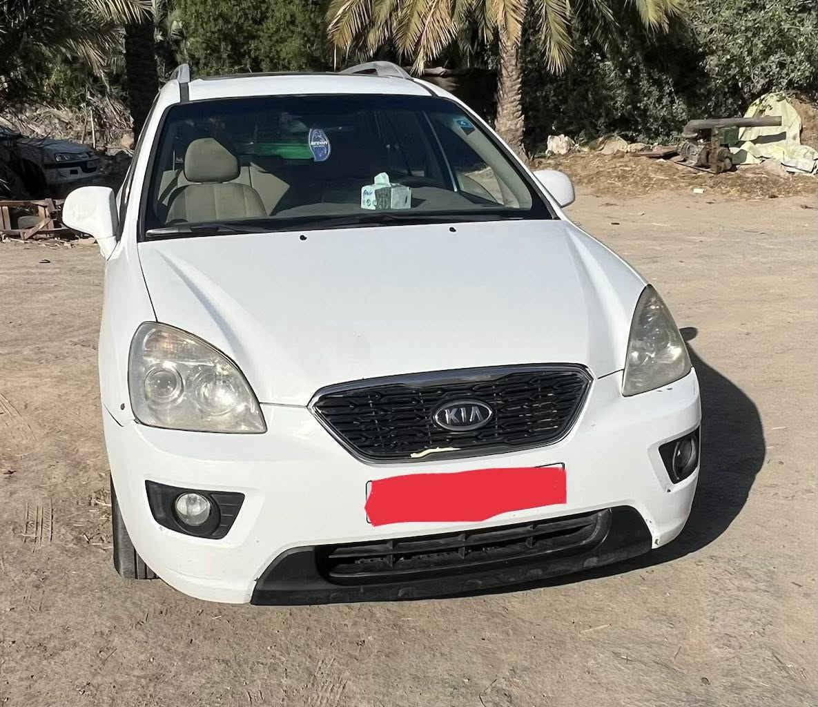 سلام عليكم سياره البيع كارنز  2013رقم بغداد بسمي عنوان دوانيه مهناويه سعر 125 بيه مجال سياره مكينه وكير  حداديه كله جديد سياره مكفوله ‭ ‭٠٧٧٧ ١٠٢ ٧٧٤٠‬
