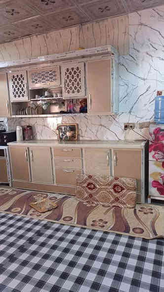 كاونتر مترين ونص وملحق مترين ونص معه الجباخ والاوفن للبيع العلوان القبله اي استفسار  عله هاذ الرقم ***********واتساب
