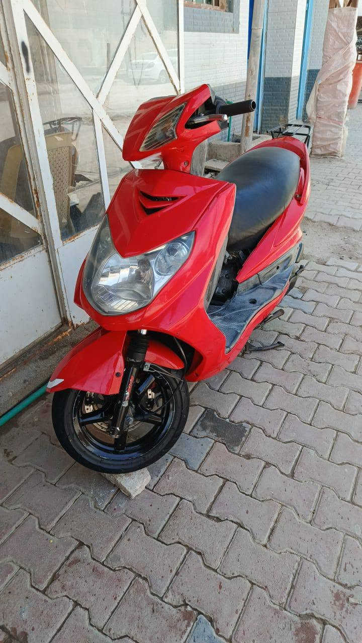سكنس فحل كابريتر
بوشه 58/ونص شلعه ومعدل شرط ومكينه ناعمه خير من الله لاتنقيص ولا نضوح 
 صالنصه رياضي اصليه ام الختم 
700وبيها مجال
المكان الديوانية قضاء غماس 
رقم ***********
