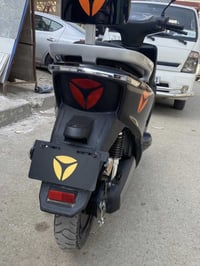 دراجه شحن ياديا دراجه حلوه ونضيفه وجديده شحنه الوحده تمشي 60 كيلو  مع ...