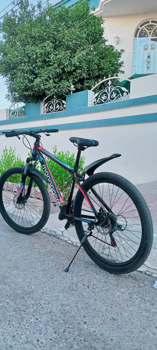 للبيع بايسكل ماركة (Mongoose) المعروفة
حجم 27.5

نظيف جداً (المنيوم)

سستم (Shimano)

كلشي ع بلاد من شركة استخدام اقل شهر 

السعر (160)


**إذا كنت صاحب هذا الإعلان وتريد حذفه لأي سبب، رجاءا أرسل رسالة إلى الدعم الفني**