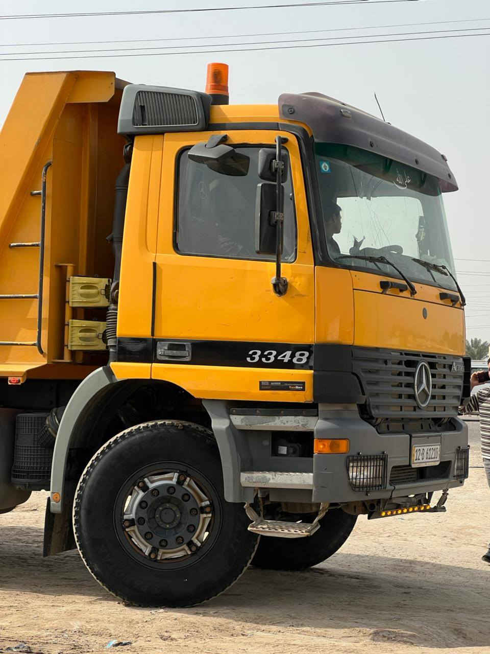 السلام عليكم اكتروز شمعه للبيع موديل ٢٠٠١ مواصفات تجاره مكينه ٨+٤٨ ما مفتوحه لا صرف لا بخار  كير كهربائي ٢٤٠ مجموعة جيف رباط ٢٤ رقم نينوى مربوط قاطره انكليزي تخم تاير مكفول من الصبق العنوان بغداد تقاطع النهروان الرقم ***********
