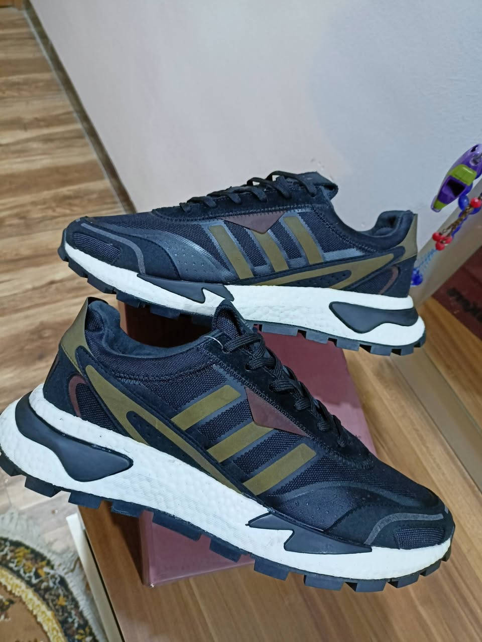 ادداس اسود مطعم بيج اسفل بوست يجي مسند داخل الحذاء قياس 44


**إذا كنت صاحب هذا الإعلان وتريد حذفه لأي سبب، رجاءا أرسل رسالة إلى الدعم الفني**