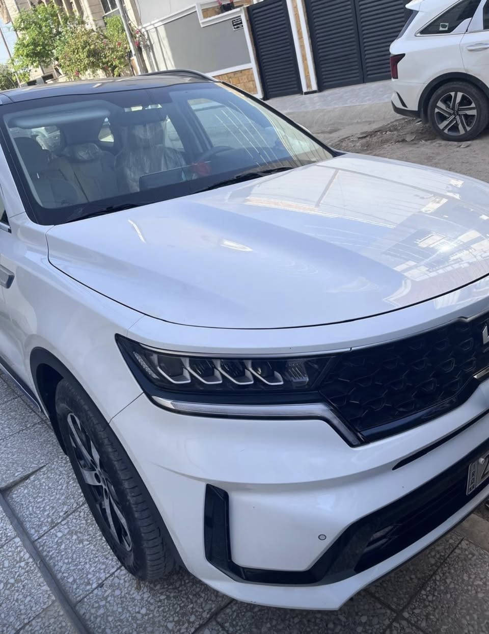 سلام عليكم سورنتو 2023 خليجي 4 سلندر محرك 2500 ( خمسه راكب ) فول مواصفات السياره 
تحويل وكاله بشرط وكالة نم السياره 
ماشيه 80 Km
بنوراما  
كشن كهرباء 
انضمة قيادة 
بصمة 
حساسات 
لايت عدسات 
وبقية المواصفات المعروفه 
مكان السياره 📍 بغداد  السيدية 
السعر المطلوب  ٢٥٠  وبيها مجال ان شاءالله 
***********
