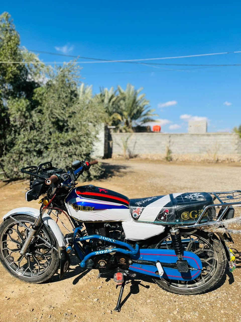 سلام عليكم اخوان
دراجه موديل 2025

محرك 200

بدون اوراق بس مكاتبه بي ***********
العنوان هيت ناحيه الفرات
