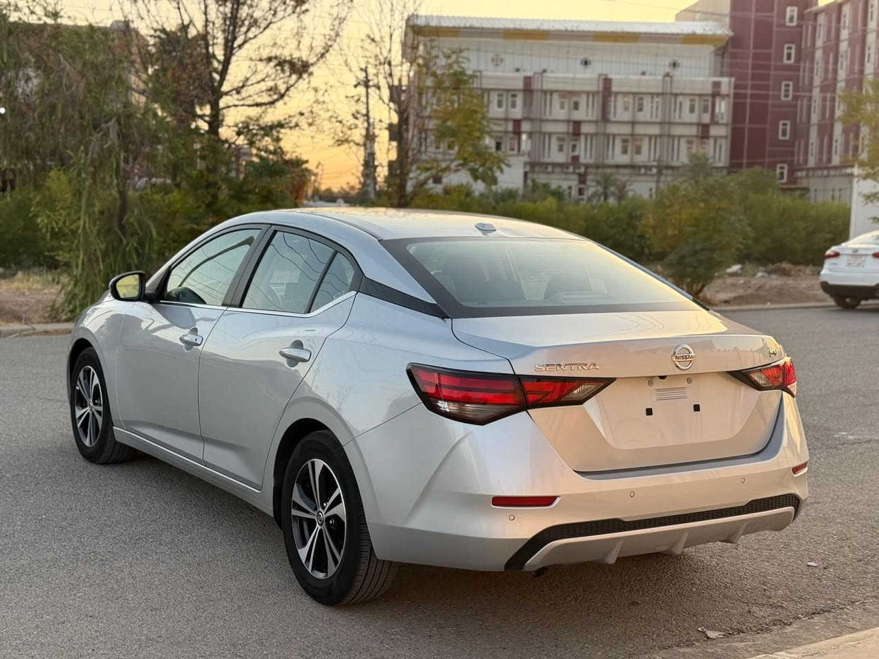 نيسان سنترا  Sv 2023 كلين تايتل
‏‎بصمة تشغيل 
‏‎تشغيل عن بعد

‏‎كاميرا  
حساسات خلفية
‏‎اوتو بريك امامي وخلفي Auto Stop‎
‏‎رادار امامي (تحديد مسار)
‏‎رادار جانبي  (نقاط عمياء)
‏‎رادار خلفي 
‏‎حساسات امامي
‏‎حساسات جانبي 
‏‎حساسات خلفي 
تحديد المسار (هزاز ستيرن)
تحديد السرعه
‏‎نظام : Eco
‏‎تحكم استيرن 
‏‎استيرن هيتر
كشنات هيتر
نظام الإنذار الذكي (Safety Shield 360) بريك  الكبح تلقائي يحذير من الاصطدام الأمامي التنبيه عند الخروج من المسار
‏‎

تفاصيل اكثر الاتصال علی ارقام التاليه  

*********** واتساب 
 
 0751 761 4275   

***********

‏‎‏‎العنوان📍اربيل عنكاوا قرب المشاتل

‏‎
