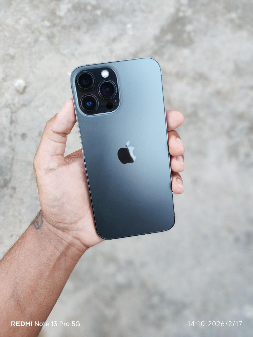 ايفون 13 برو ماكس 
بطارية 98 
ذاكره 256
كامل الملحقات
السعر 750 الف
الجهاز مكفول من كلشي لا مفتوح ولا بطارية معلايه تفحص حاسبة


**إذا كنت صاحب هذا الإعلان وتريد حذفه لأي سبب، رجاءا أرسل رسالة إلى الدعم الفني**