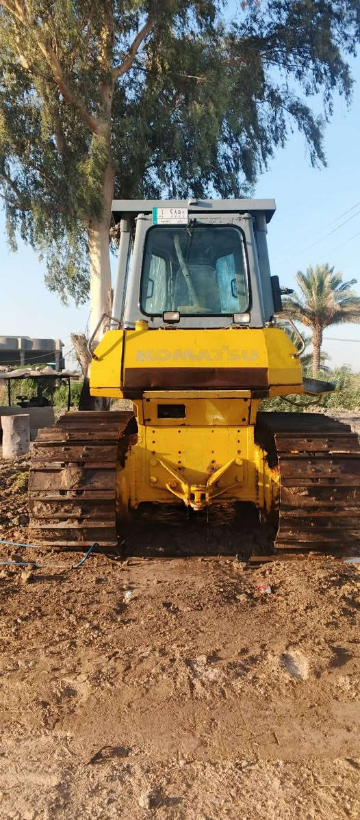 السلام عليكم
البيع بلدوزر 
موديل 2004
مكفول كفاله عامه 
رقم بابل بسمي 
حجم 65
***********
