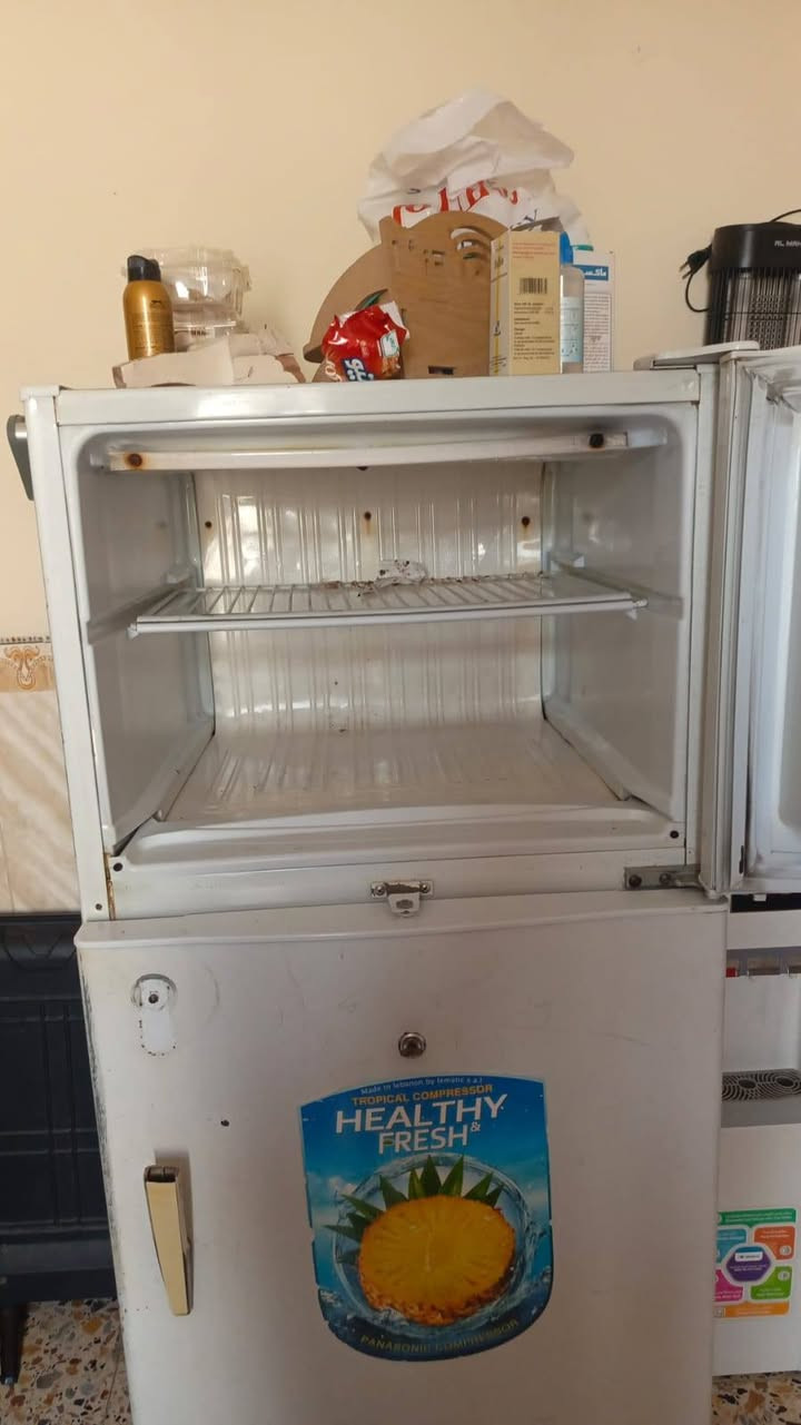 ثلاجه للبيع حجم كبير شغاله كلشي مابيها فقط زنجار قليل من جوه ماطور الاصلي السعر 175 وبيها مجال المكان بغداد


**إذا كنت صاحب هذا الإعلان وتريد حذفه لأي سبب، رجاءا أرسل رسالة إلى الدعم الفني**