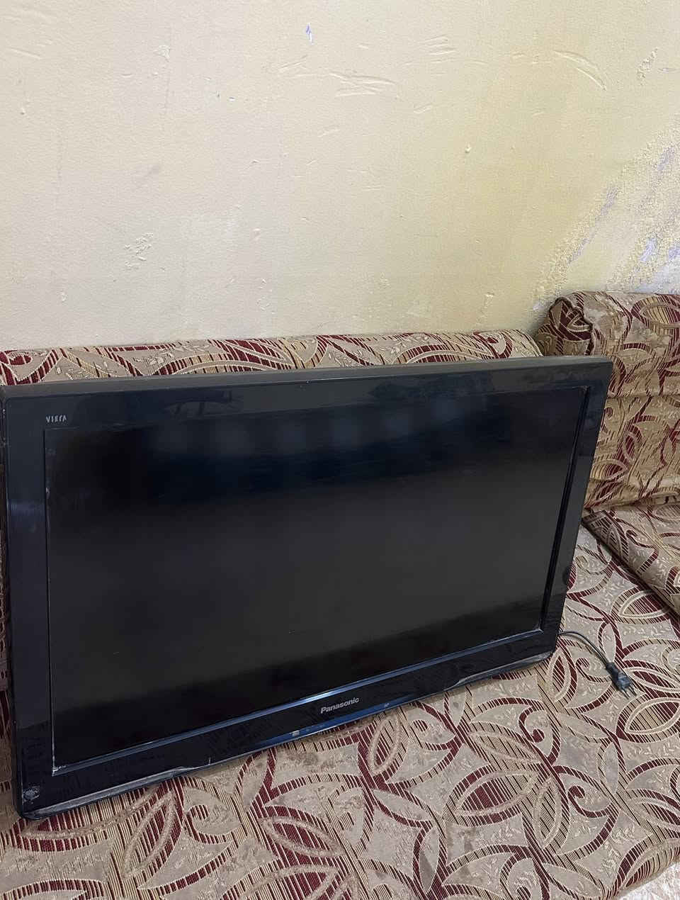 السلام عليكم
بلازما للبيع قياسها 32 
سعرها 75 وبيها مجال بسيط


**إذا كنت صاحب هذا الإعلان وتريد حذفه لأي سبب، رجاءا أرسل رسالة إلى الدعم الفني**