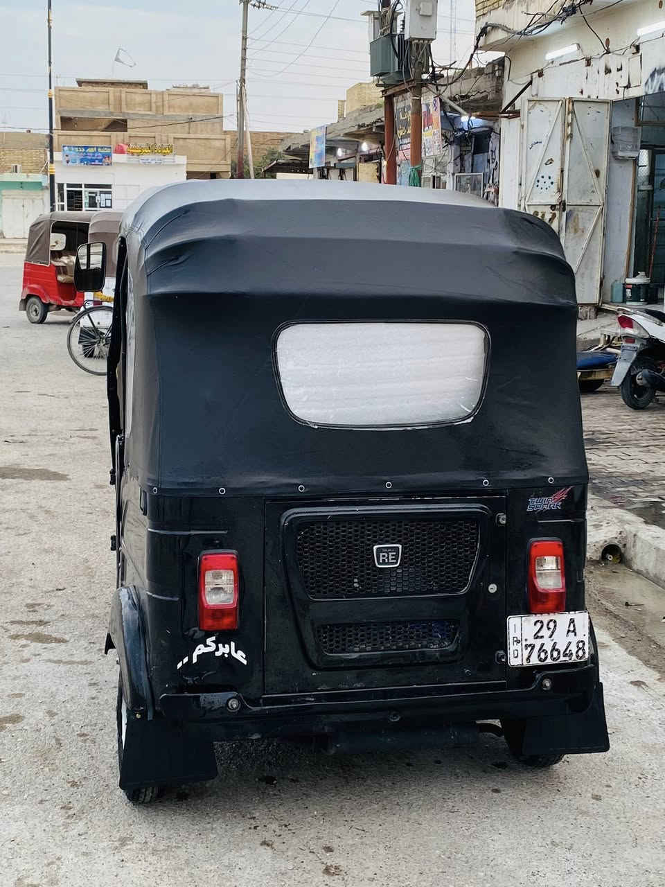 سلام عليكم ورحمة الله وبركاته 
تكتك موديل 2022 شهر ال 5 رقم واسط انكليزي مداور ثاني يوم معمره دوس وبيه لغد الاستفسار *********** 
مكاني واسط قظاء النعمانيه
