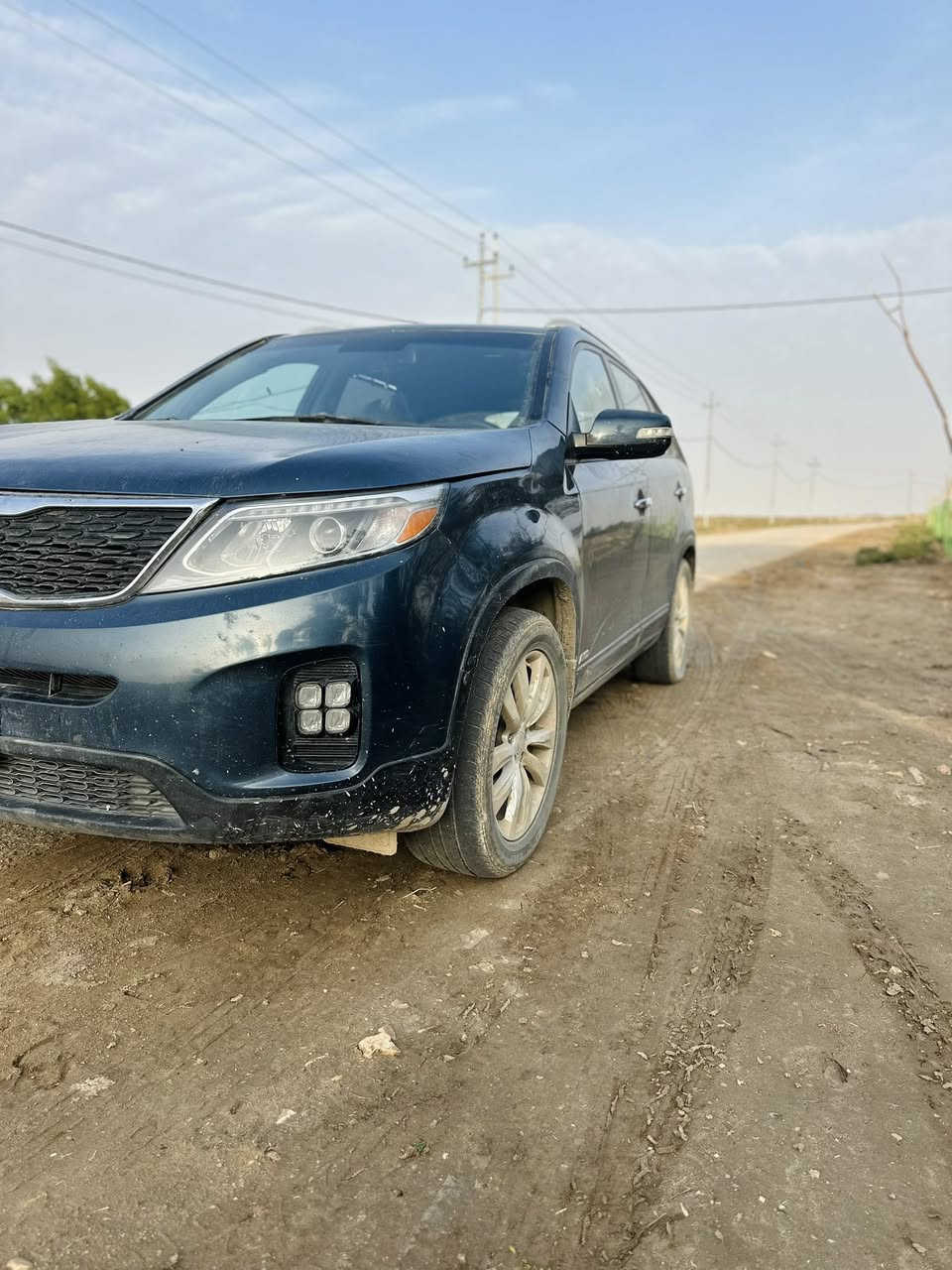 سلام عليكم)سورنتو  (2015 )بغداد 7راكب )فور ويل4 أربعه سلندر سيارة جديده فقط فتح جاملق وبنيد (ترهم مراوس تصال ***********وتساب
