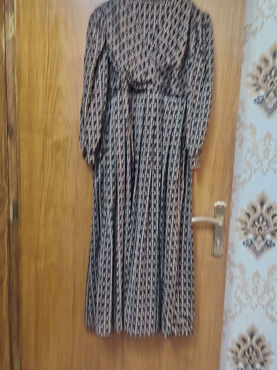السلام عليكم عندي هذني الفساتين اريد ابيعهن وكلهه ملبوسات مرتين بس امانه اللله وباسعار مناسبه


**إذا كنت صاحب هذا الإعلان وتريد حذفه لأي سبب، رجاءا أرسل رسالة إلى الدعم الفني**