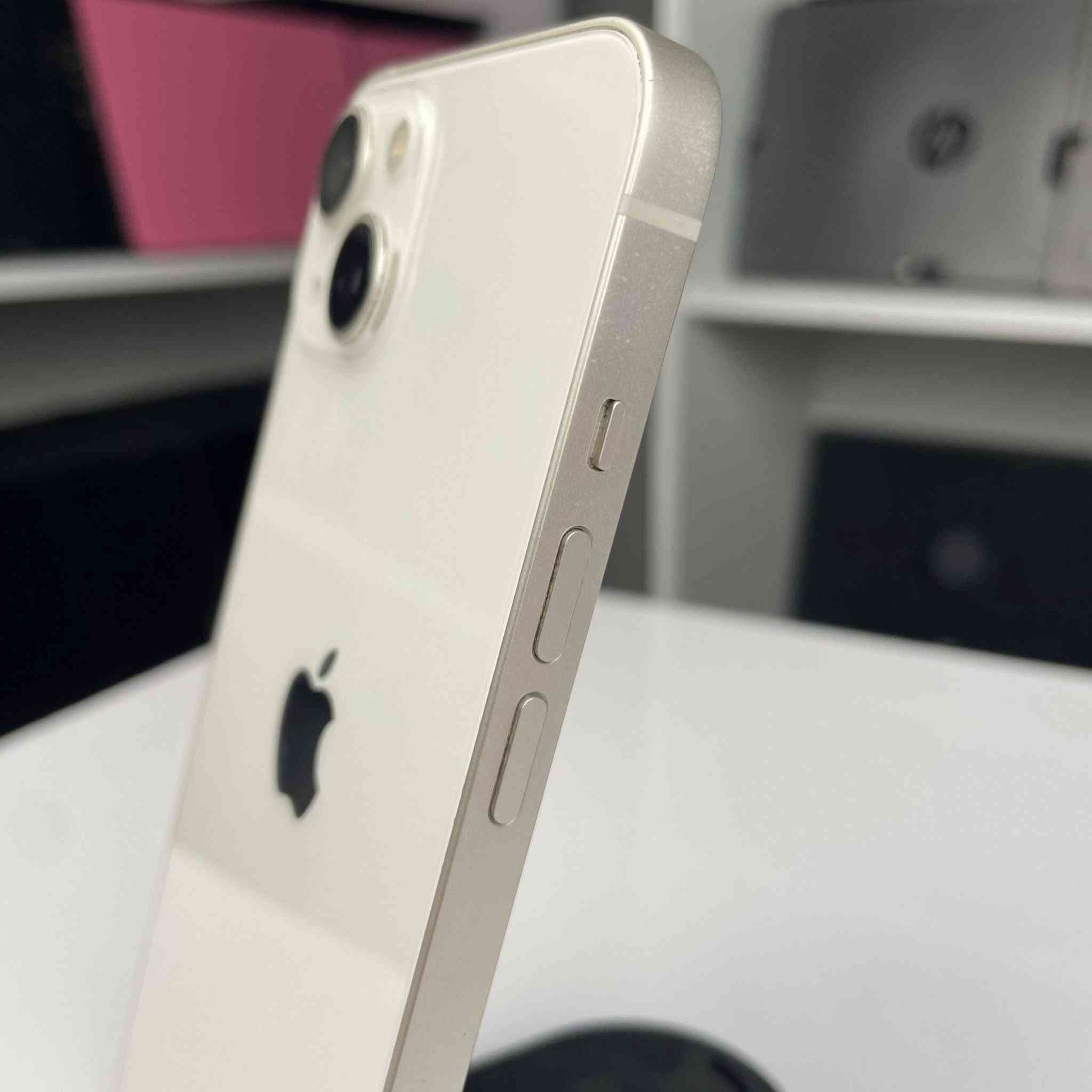 السلام عليكم 

ايفون 13 كامرتين 
ذاكره 128
بطاريه 88بلاديه 
دبل شريحه
الجهاز مكفول حتى من الزلغ

السعر420 وبيه مجال بسيط
الرقم ***********
مكاني تكريت القادسيه
