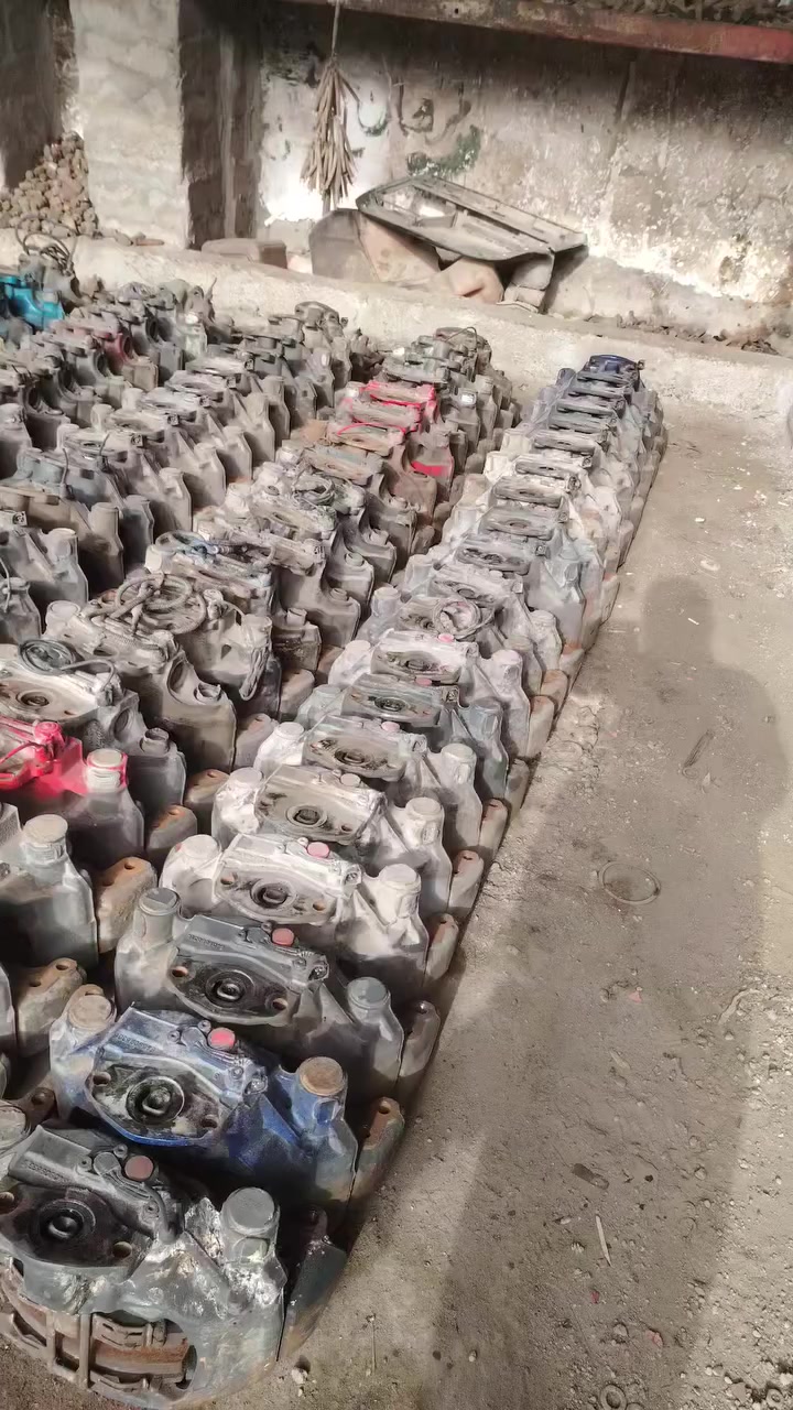 ***********
***********
