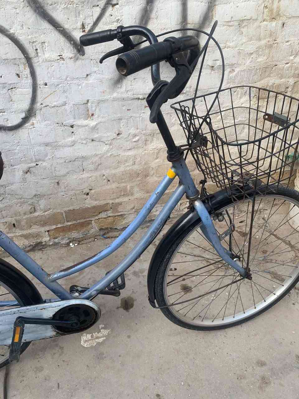 السلام عليكم
باسكل ياباني 
حجم 26
بريكات خلفي امامي شغاله
كلشي مآبي نقص
السعر 40 الف فقط (محتاج واريد ابيع)
العنوان الرمادي حي البكر قرب النادي الملكي
للاستفسار ***********
