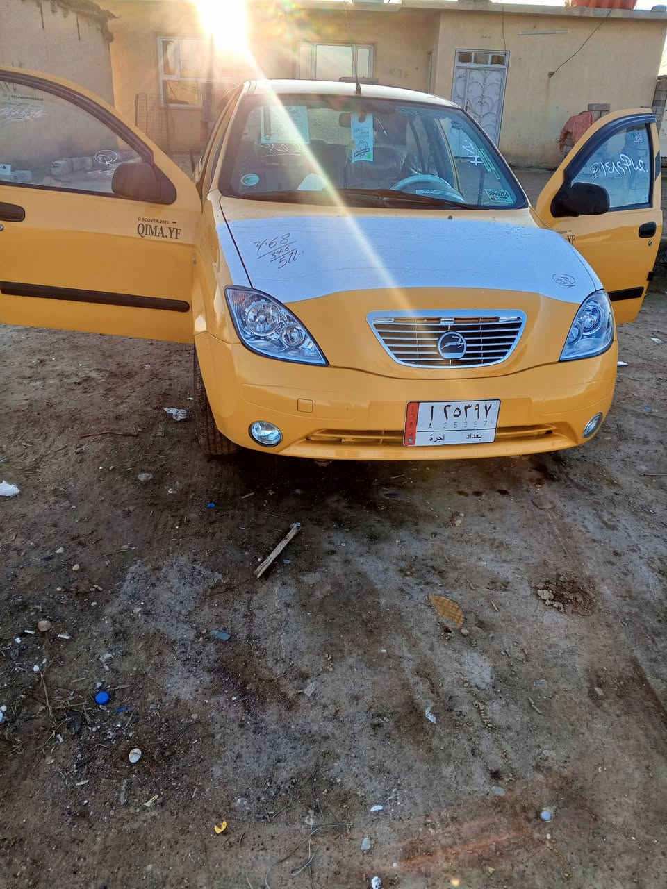 السلام عليكم سياره طيبه تبريد 🥶 شغال تدفئه 🔥 المحرك قبل شهر شادو مال كصه شرط الكير البك يفلت فقط موديل 2014وشرط الوكاله مشروع وطني صاحبه بل ايمن  وتحويل بيه كابون بانزين هيئه صفر غرمات 150الباقي كلو شرط السعر 40بيه مجال شراي تدلل المكان موصل حي المثنى ***********
