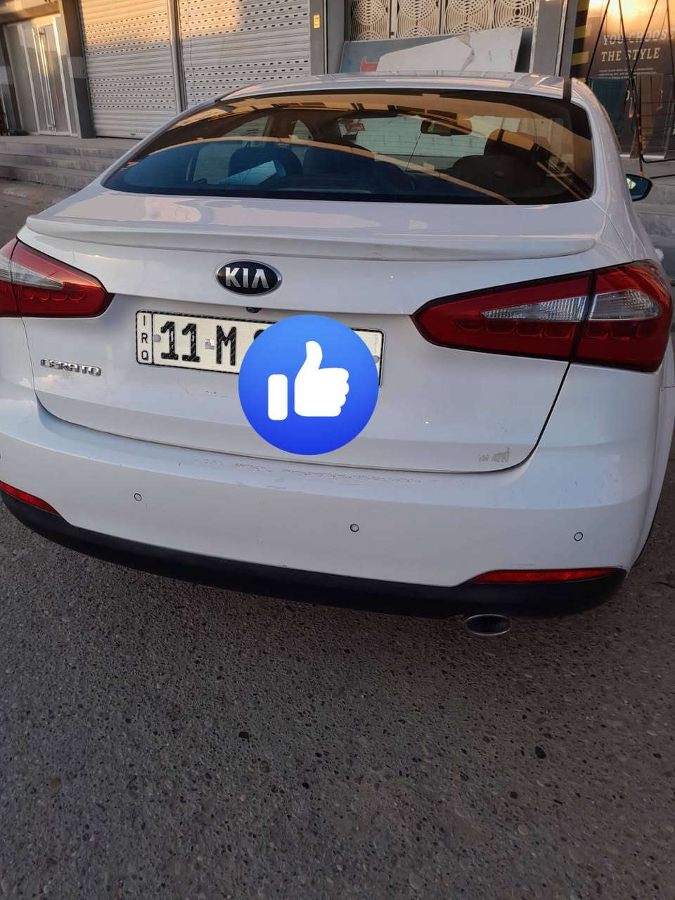 للبيع سيراتو خليجي موديل 15 فول واحد على واحد VIP معروفه بالمواصفات وارد ايراني
1.محرك 20
2. بصمة تشغيل +ابواب+جنطة
3.يدات ترحيب 
4.مري شفط
5.كشنات جلد تدفئة تبريد وخزن ميموري
6.مرايه تضليل
7.حساسات امامي خلفي
8.ويل 17 شكل مميز
9.ثلاجة 
10.لايتات لد امامي خلفي وزنون وماطور تحكم بالارتفاع والانخفاض
11.فتحة سقف وجام اوتو وتحذيرات اذا كان البنيد مفتوح
12.تحكم استيرن كل المواصفات شفتات بالاستيرن
13.شاشه و كامره
14.تبريد بيانو
15.ابيض صدفي بغداد دولي هزة جديدة بأسمي مكان السيارة تكريت 
اهوايه بيها مواصفات داعيك عن النشاط
المحرك وكير شرط
ماشيه169الف مال بيت قابل للزيادة
متوفر اتصال او واتساب (***********) 
السعر 140 وبيها مجال
