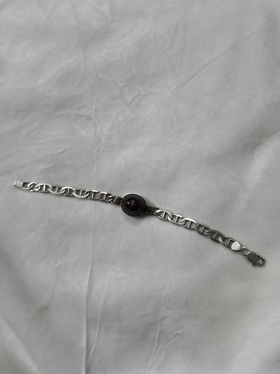 يا الله متاح 

زناجيل عدد 2 وسوره مداليه وسوار 
فضه مختمات عيار ٩٢٥ ايطالي 
سعر الغرام ٣٥٠٠ وزنهن موضح بالصور مكاني بغداد جديده ***********
