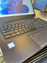 توشيبا 14 • i5 جيل ثامن • رام8 هارد256SSD