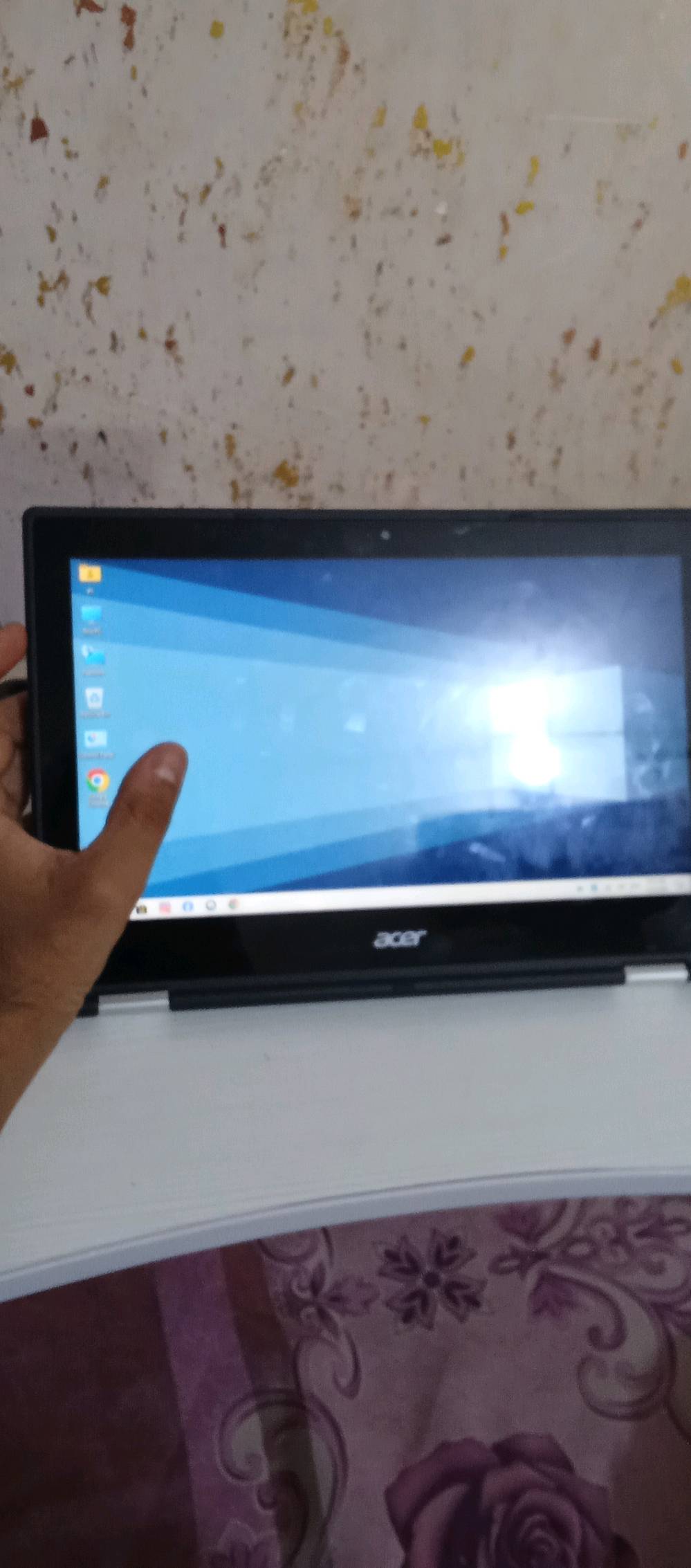 لابتوب أيسر جديد  لمس 360 درجه   للبيع بسعر 150
مواصفات في صوره 
رقم ***********