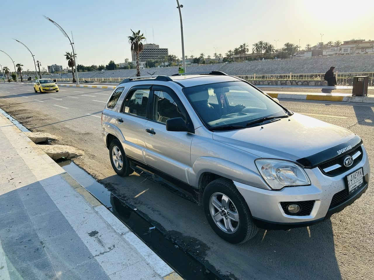 سلام عليكم سبورتج 2009 رقم بغداد بيها صبغ بابين فقط بدون دواخل طخه مال ستوته سطحيه
كير مكينه صدر امامي دبلات تبريد كفاله عامله 

تخم تاير جديد صار يومين شادهن اصلي دوشمه جديده ادامه كامله 

عنوان ديالى بعقوبه السعر ١١٨ وبيها مجال قليل ابيع تحويل عقد مروري للاستفسار ***********
