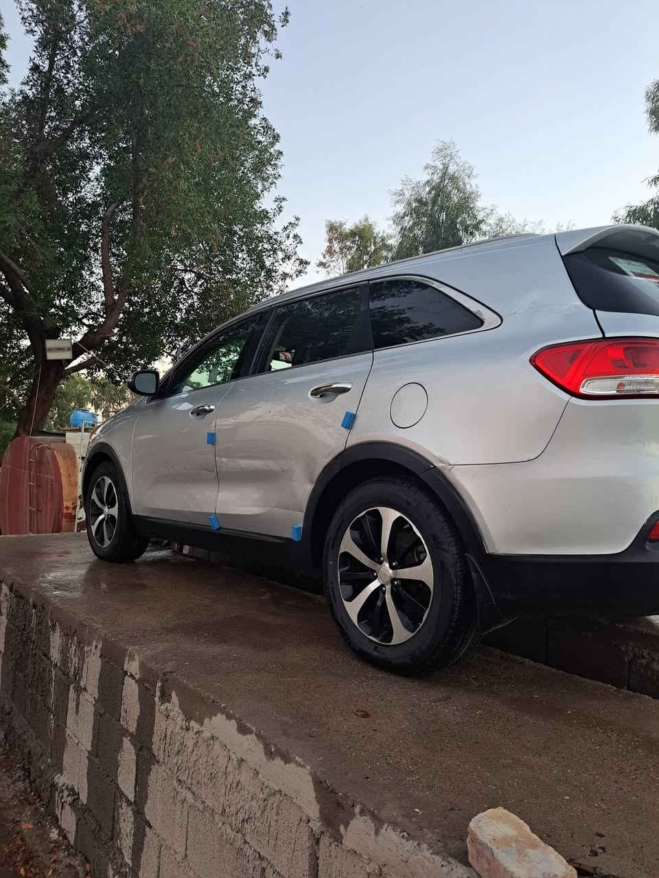 سورنتو موديل ١٦ وارد امريكي ٦سلندر ٧راكب ثلاث قطع تبريد ضرر تبديل بنيد بلادي بيهة بحافت جامرلغ الامامي جهت السائق صبغ تبريد لمس كشنات جلد كشنات السائق والصدر كهرباء بيهة طخات في باب خلف السائق. باب خلف الصدر مكانات مصلحة رقم بغداد دولي بسمي حساسات خلفية كامرة خلفية بيهة سونر سعر ١٦٣ بي مجال  رقم الهاتف ***********مكاني ديالى بعقوبة التحرير

