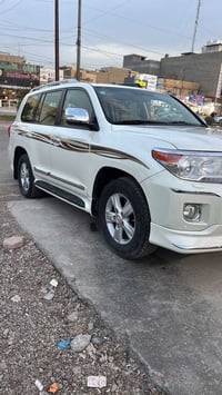 لاندكروز V6 • ٢٠١٣ • بدون صبغ